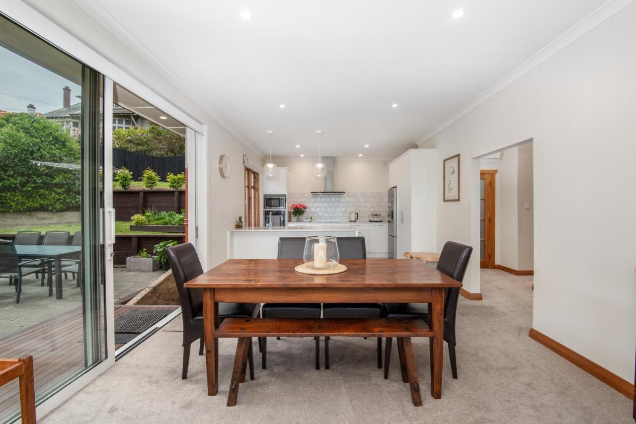 Stunning Family Home In Andersons Bay Dunedin Zewnętrze zdjęcie