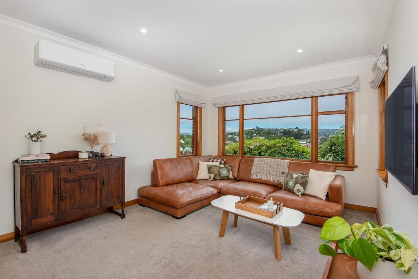 Stunning Family Home In Andersons Bay Dunedin Zewnętrze zdjęcie
